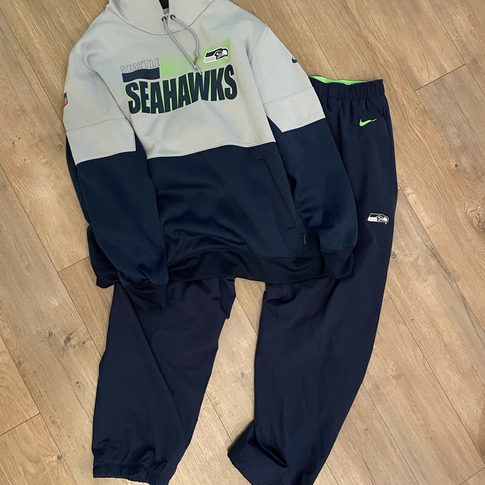 Seahawks Nike Athletic Wear